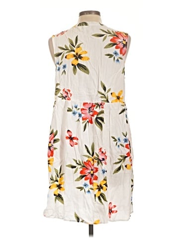 Old Navy Casual Dress (view 2)