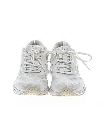 Mizuno Sneakers (view 2)