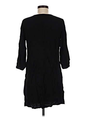 Old Navy Casual Dress (view 2)