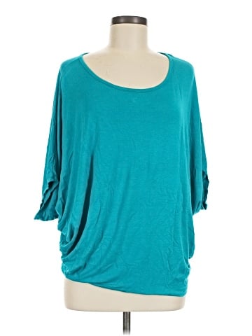 Made By Johnny 3/4 Sleeve Top (view 1)
