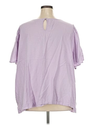 Ava & Viv Short Sleeve Blouse (view 2)