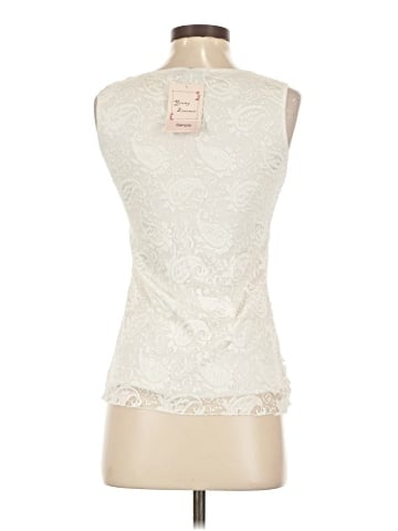Young Essence Sleeveless Blouse (view 2)