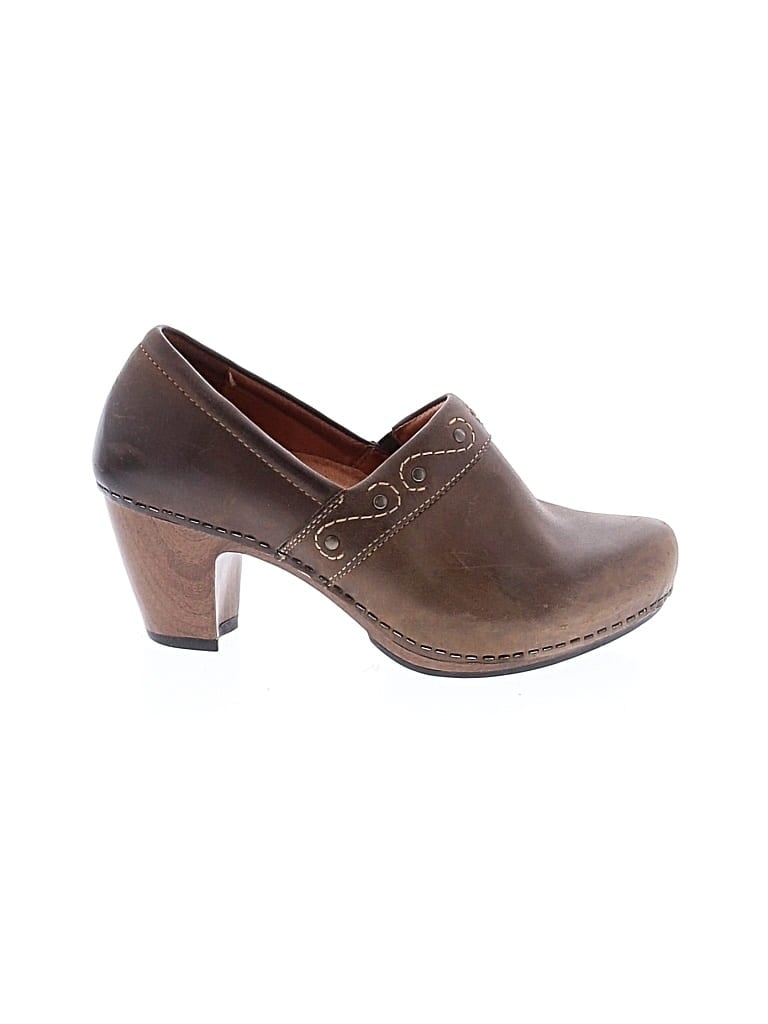 Pre-owned Dansko Mule/clog In Brown
