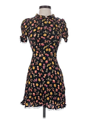 Trafaluc by Zara Casual Dress (view 1)