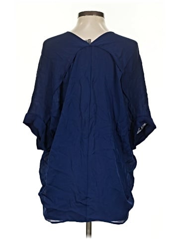 Vince. Short Sleeve Silk Top (view 2)