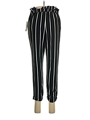 No Boundaries Casual Pants (view 2)