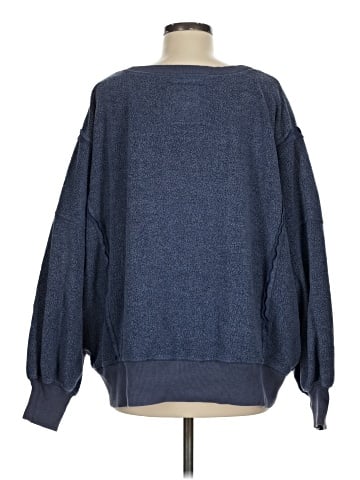 American Eagle Outfitters Pullover Sweater (view 2)
