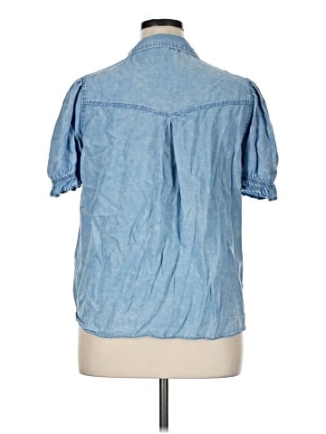 Jane and Delancey Short Sleeve Button-Down Shirt (view 2)