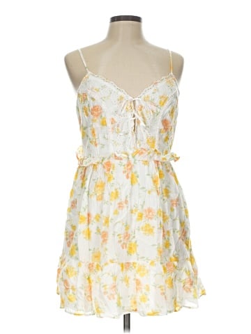 American Eagle Outfitters Casual Dress (view 1)