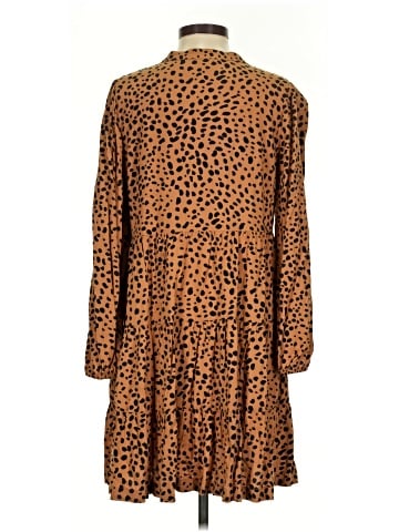 Crown & Ivy Casual Dress (view 2)
