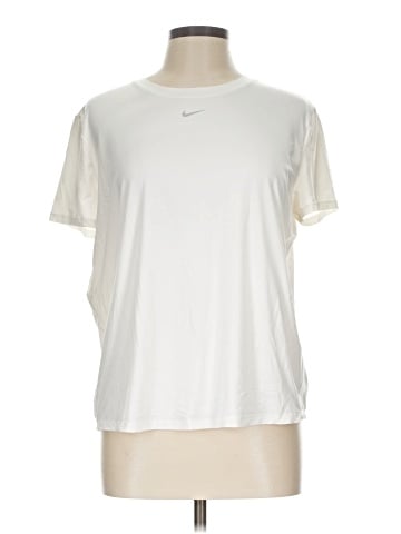 Nike Short Sleeve T-Shirt (view 1)