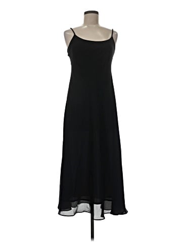 Hampton Nites Casual Dress (view 1)
