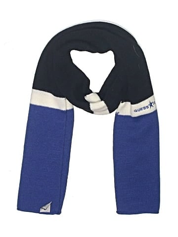 Guess Scarf (view 1)