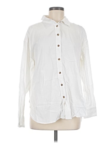 Universal Thread Long Sleeve Button-Down Shirt (view 1)
