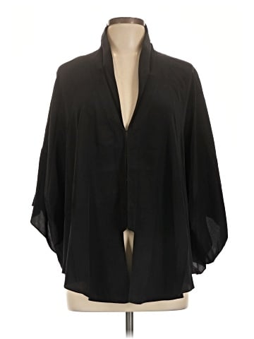 Elizabeth and James Kimono (view 1)