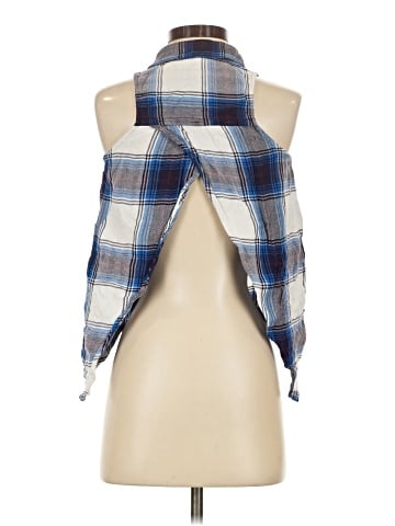 Shyanne Sleeveless Button-Down Shirt (view 2)