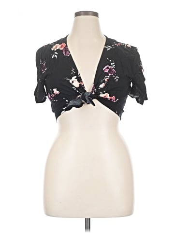 Polly & Esther Short Sleeve Blouse (view 1)