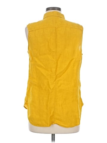 Uniqlo Sleeveless Button-Down Shirt (view 2)
