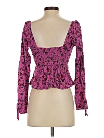 Urban Outfitters 3/4 Sleeve Blouse (view 2)