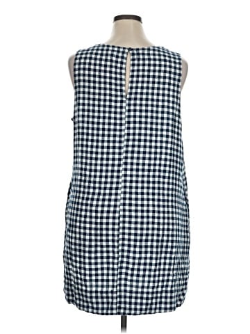 Old Navy Casual Dress (view 2)