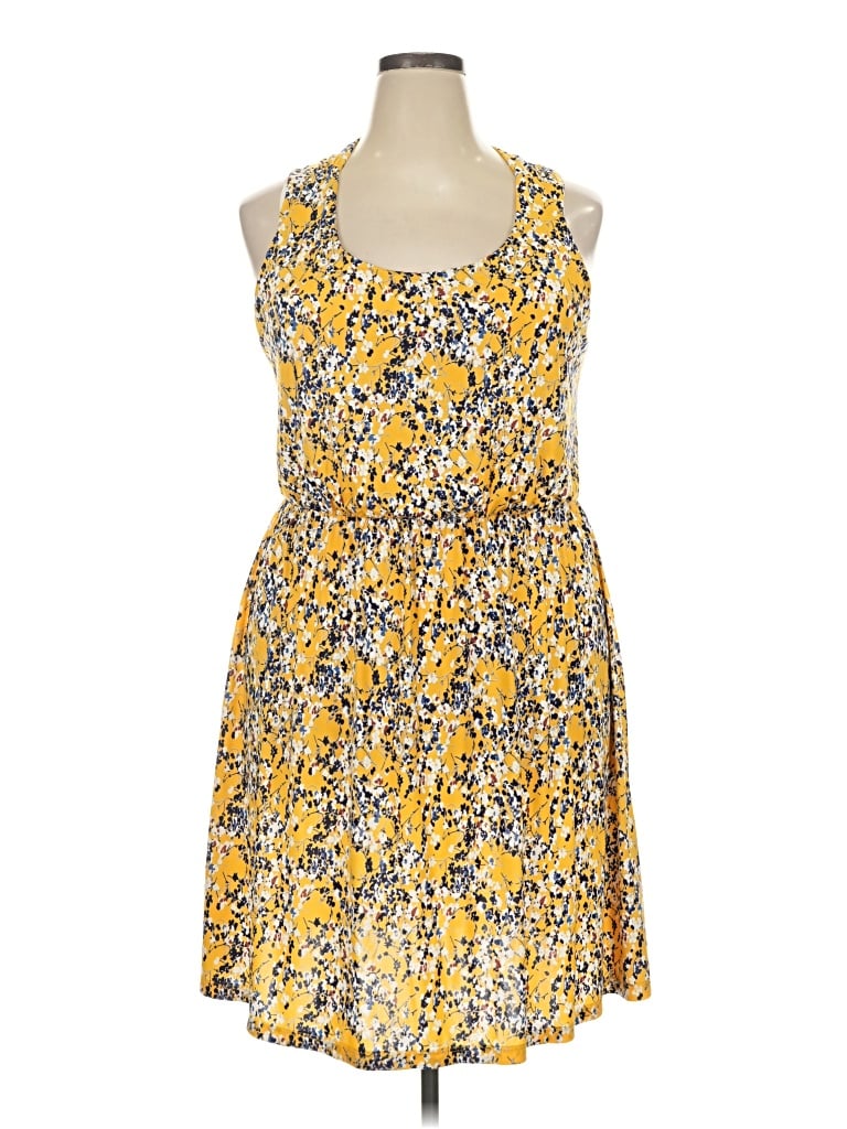 Pre-owned Kaileigh Casual Dress In Yellow