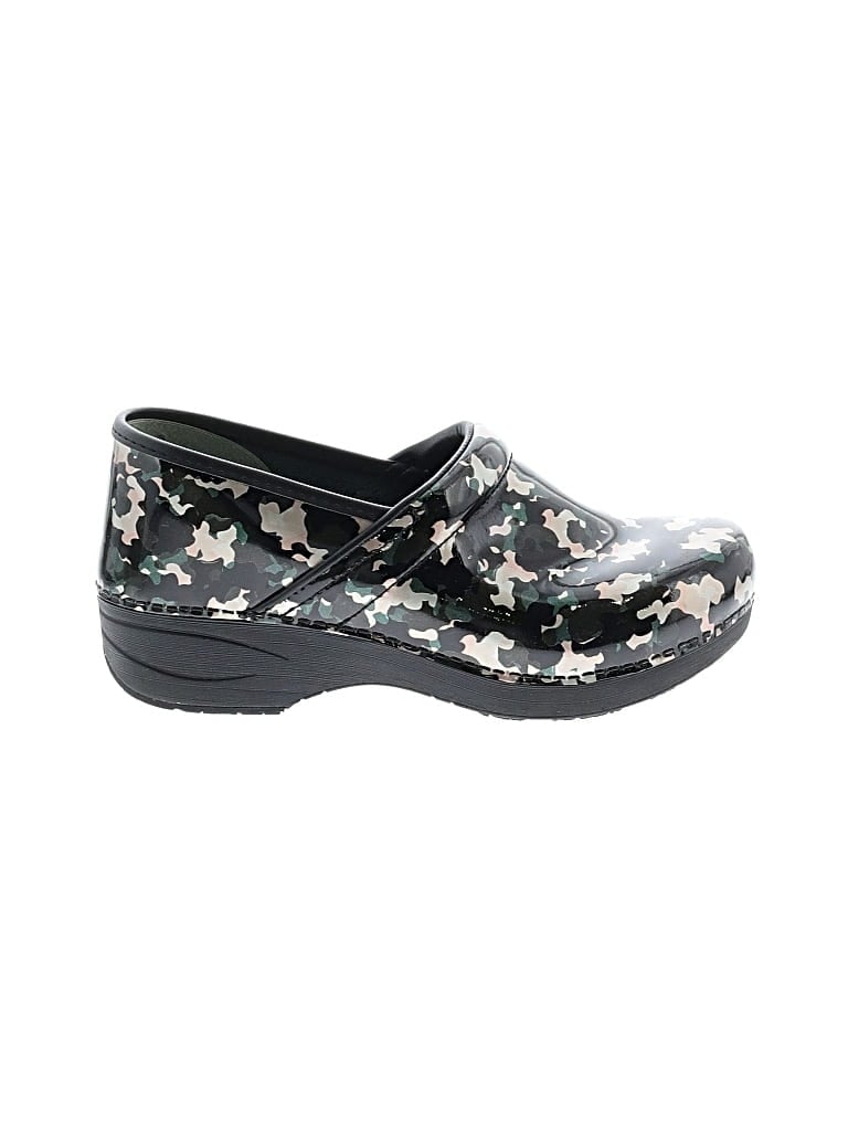 Pre-owned Dansko Mule/clog In Black