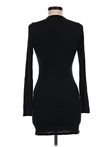 Victoria's Secret Long Sleeve T-Shirt (view 2)