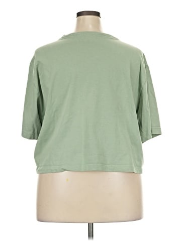 Nike Short Sleeve Top (view 2)