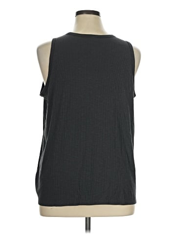 Old Navy Sleeveless T-Shirt (view 2)