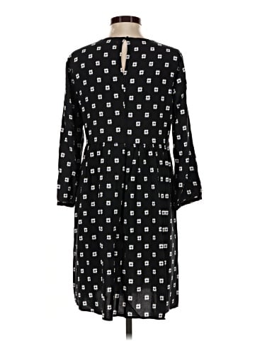 Old Navy Casual Dress (view 2)