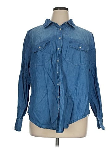 Torrid Long Sleeve Button-Down Shirt (view 1)
