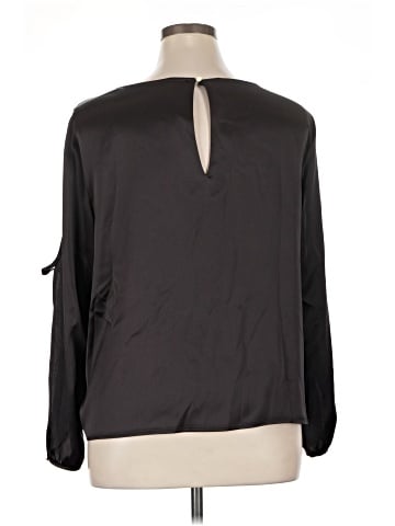Black Label by Chico's 3/4 Sleeve T-Shirt (view 2)