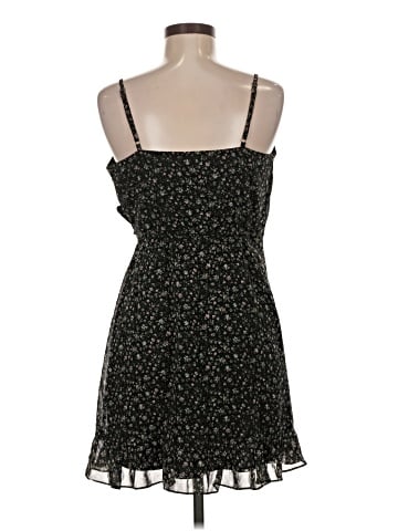 Hollister Casual Dress (view 2)