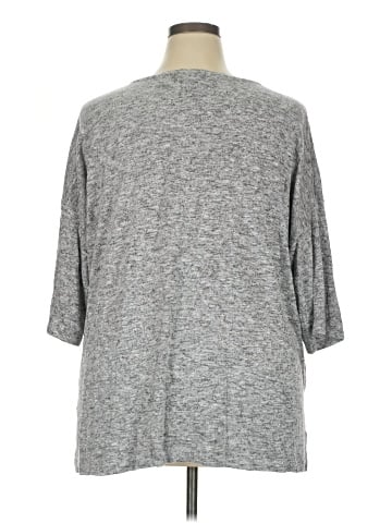 Chelsea & Theodore Pullover Sweater (view 2)