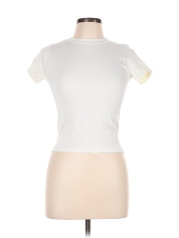 Old Navy Short Sleeve T-Shirt (view 1)