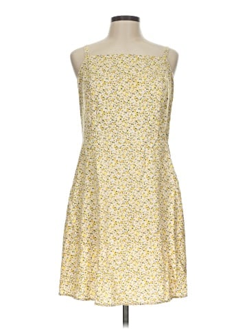 Old Navy Casual Dress (view 1)
