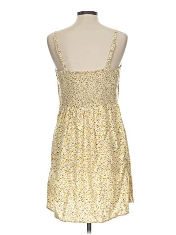 Old Navy Casual Dress (view 2)