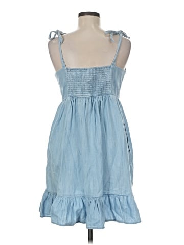 Old Navy Casual Dress (view 2)