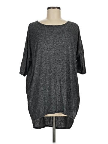 Lularoe 3/4 Sleeve T-Shirt (view 1)