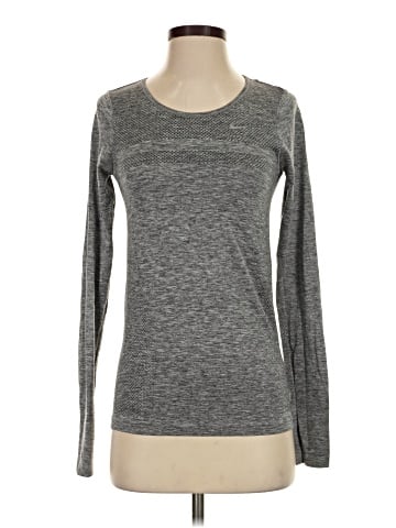 Nike Long Sleeve T-Shirt (view 1)