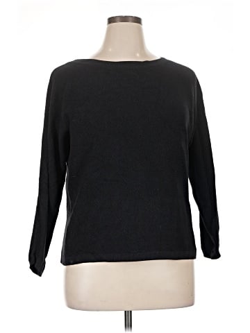 Barefoot Dreams Pullover Sweater (view 1)
