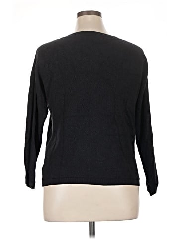 Barefoot Dreams Pullover Sweater (view 2)