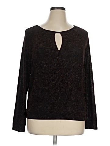 Jennifer Lopez Long Sleeve T-Shirt (view 1)