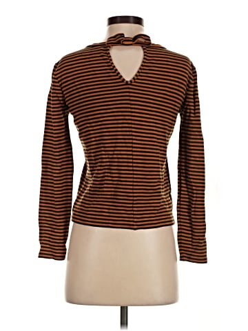Hi-Line Long Sleeve T-Shirt (view 2)