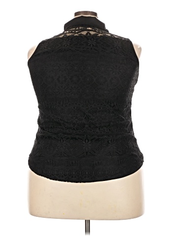 SJS Sleeveless Button-Down Shirt (view 2)