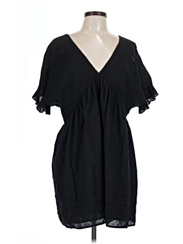 Urban Outfitters Casual Dress (view 1)