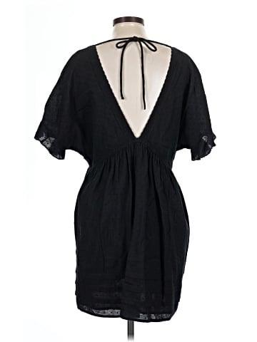 Urban Outfitters Casual Dress (view 2)