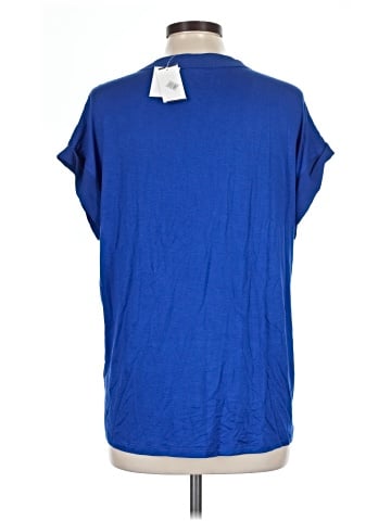Pleione Short Sleeve Blouse (view 2)