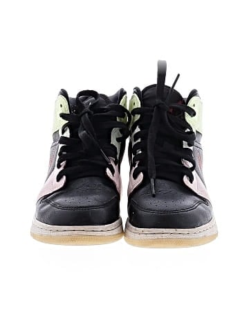 Air Jordan Sneakers (view 2)