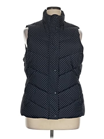 Gap Outlet Vest (view 1)